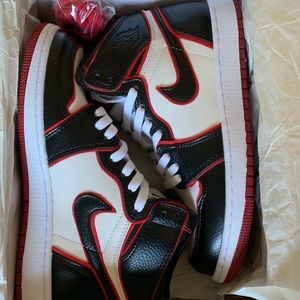 Nike Air Jordan 1 Retro High OG “Bloodline”